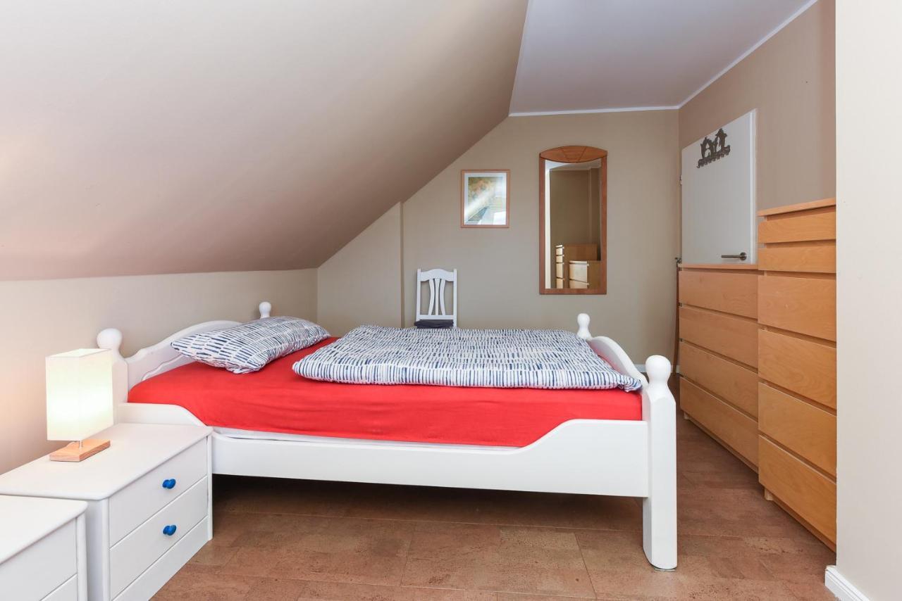 Ferienwohnung Haus Heimathafen Esens Exterior foto